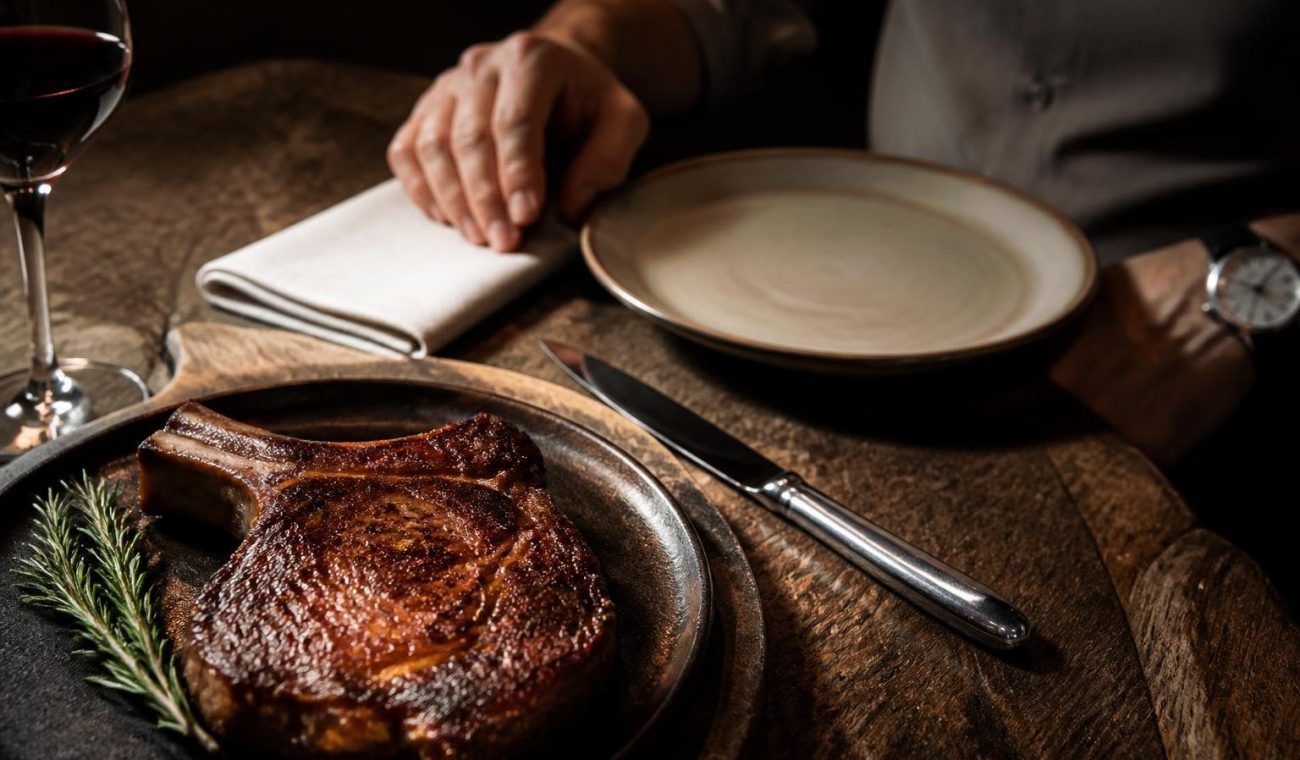 Mastering Your Dinner Table: Choosing the Right Steak Knife Set